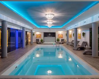 Fibula Residence Hotel & Wellness - Pécs - Pool