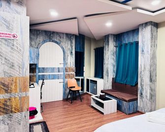 Goroomgo Himalaya Agartala - Agartala