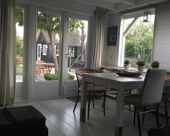 thatched cottage with private garden near Gouda - Moordrecht - Salle à manger