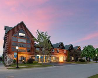 Days Inn by Wyndham Mackinaw City/Bridgeview Area - Mackinaw City - Edificio