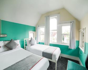 OYO Devine Beach Hotel, Westcliff Southend-On-Sea - Westcliff-on-Sea - Schlafzimmer