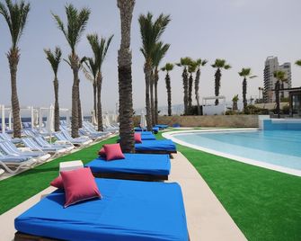 Riviera Hotel and Beach Lounge, Beirut - Beirut