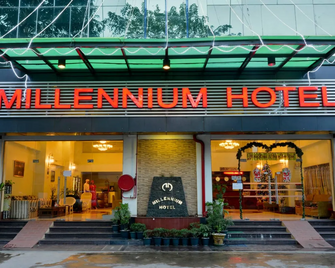 Millennium Hotel - Rangoon - Gebouw