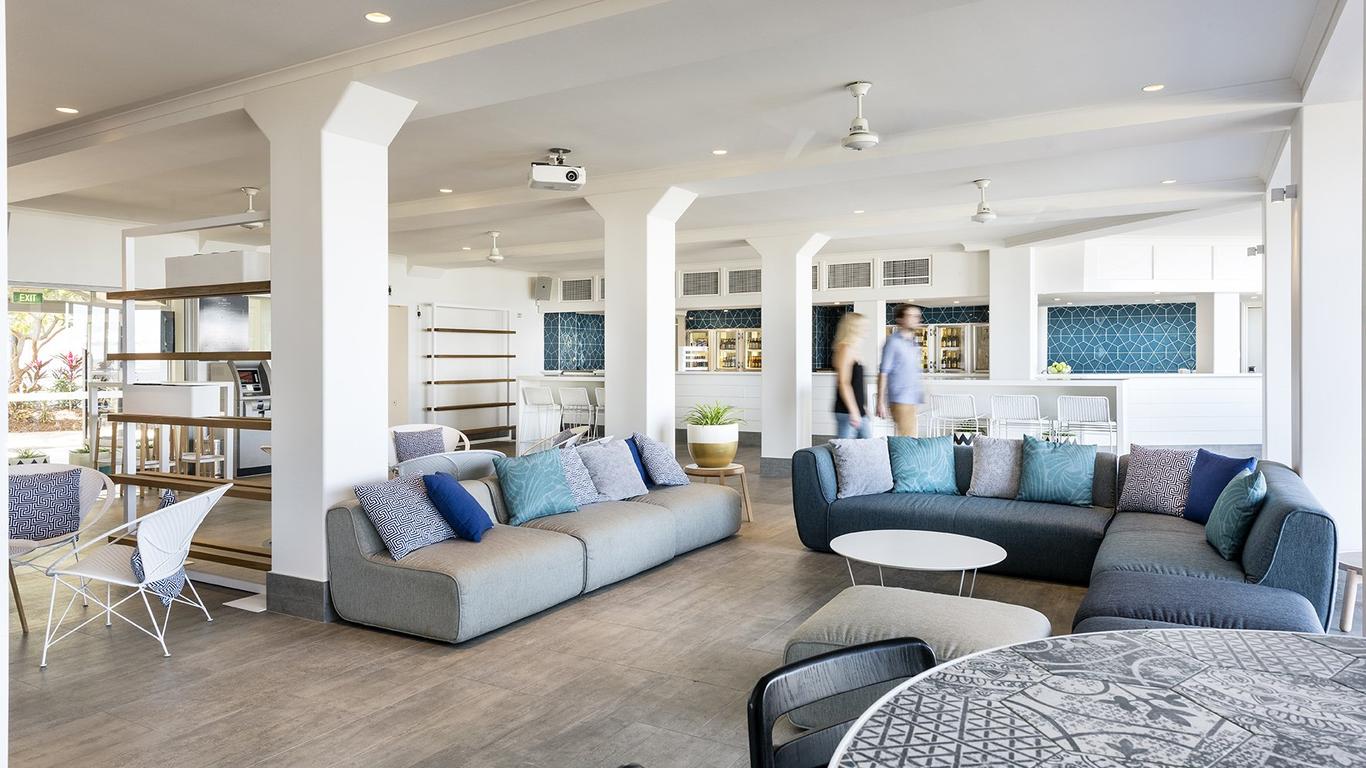 Mangrove Hotel