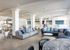 Mangrove Hotel - Broome - Living room