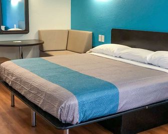 Motel 6 Daytona Beach - Fl - Speedway - Daytona Beach - Habitación