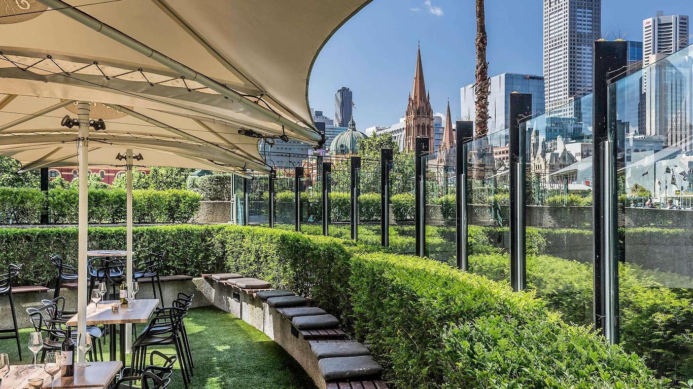 Quay West Suites Melbourne