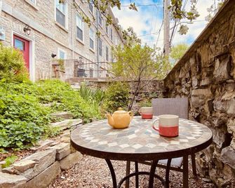 Kingstonstays Historic Downtown Hideaway - Kingston - Patio