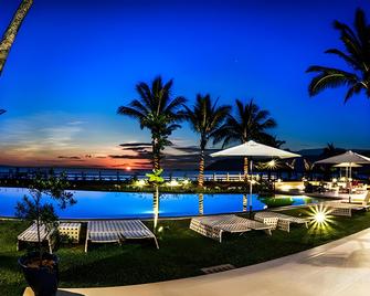 Costa Pacifica Resort - Baler - Piscina