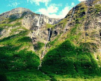 Gudvangen Fjordtell - Gudvangen - Vista del exterior