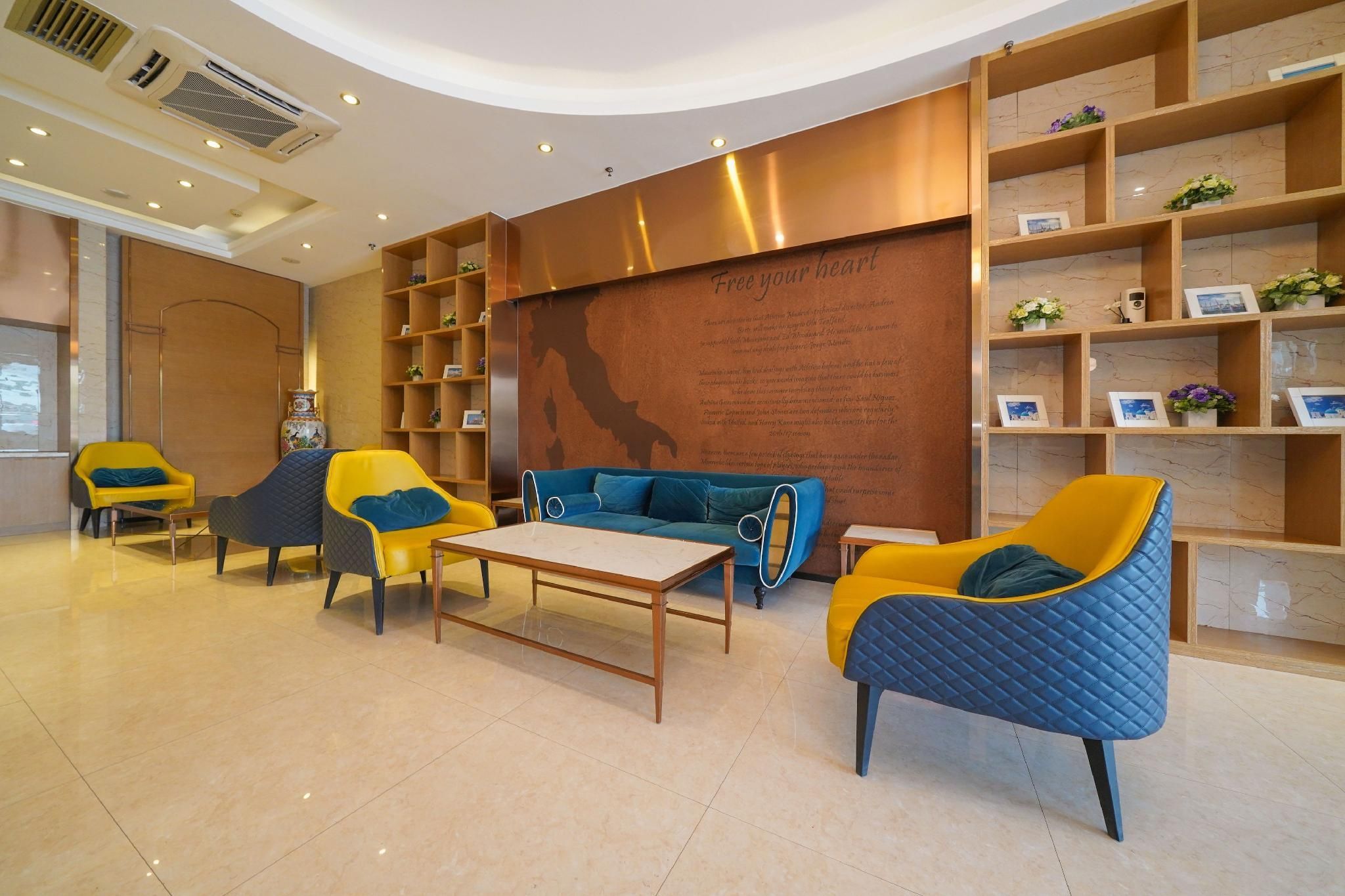 Yeste Hotel Nanning East Railway Station Jiuquwan Hot Spring