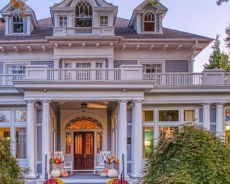 The Tidewater Inn - Easton - Gebäude