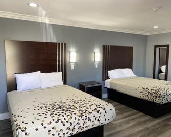 Regency Motel - Brea - Bedroom