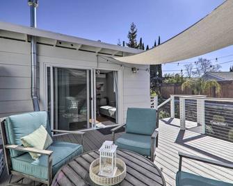 Updated Livermore Apartment with Private Deck! - Livermore - Balcón