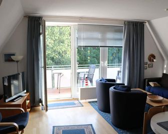 Directly on Wernerwald, a few minutes to the beach - Cuxhaven - Sufragerie