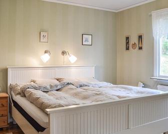 Amazing home in Bergshamra with WiFi - Bergshamra - Habitación