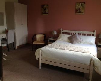 Deerpark Manor Bed and Breakfast - Swinford - Bedroom