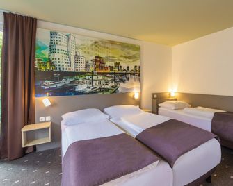 B&B Hotel Düsseldorf City-Süd - Düsseldorf - Bedroom