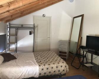 La Ferme aux Biches - Le Coteau - Schlafzimmer