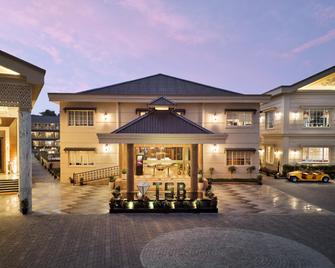 Voyage The Solitaire Bliss - Tinsukia - Building