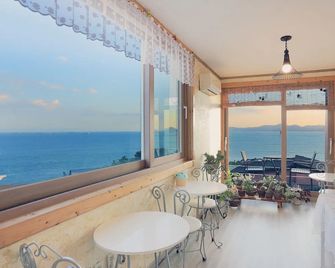 Namhae Bel Vienne - Namhae - Balcón