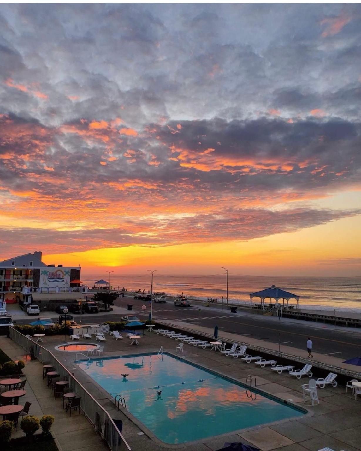 Acropolis Oceanfront Resort - נורת' ווילדווד - בריכה