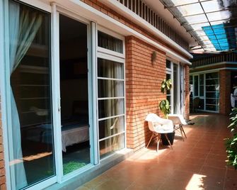 Ha Phuong Homestay - Lăng Cô