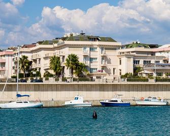 Best Western PLUS Hotel Perla del Porto - Catanzaro - Building