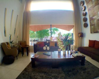 Segara Suites - Subic Bay Freeport Zone
