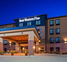 Best Western PLUS Lincoln Inn & Suites