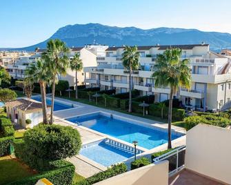 Wonderful penthouse, large terraces, Wifi, A/C - Denia - Piscina