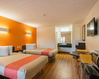 Motel 6 Savannah Ga Midtown - Savannah - Habitación
