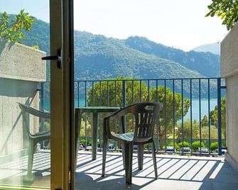 Park Hotel Abbadia - Abbadia Lariana - Balcony