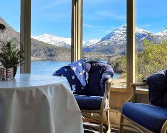 Holiday home Austefjorden - Volda - Living room