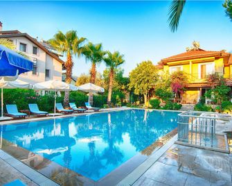 Alize Hotel - Ölüdeniz - Πισίνα