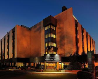 Hotel Bologna Airport - Bologna - Edificio