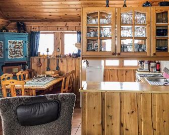 Nice Home In Hovden I Setesdalen - Hovden - Comedor