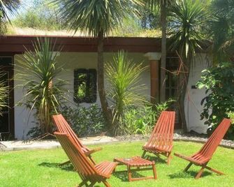 Sans Souci Inn - Pohara - Patio