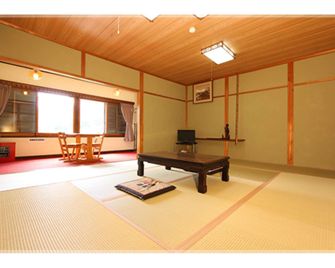 Yamanoie Jozan Kannabe Highland Hotel - Toyooka - Bedroom