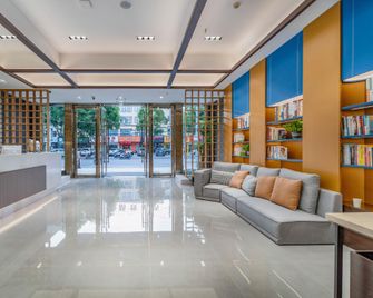 Licheng Hotel (Jingzhou Wuyue Plaza Branch) - Jingzhou - Lobby