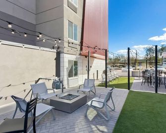 Woodspring Suites Chandler Phoenix Medical Center - Chandler