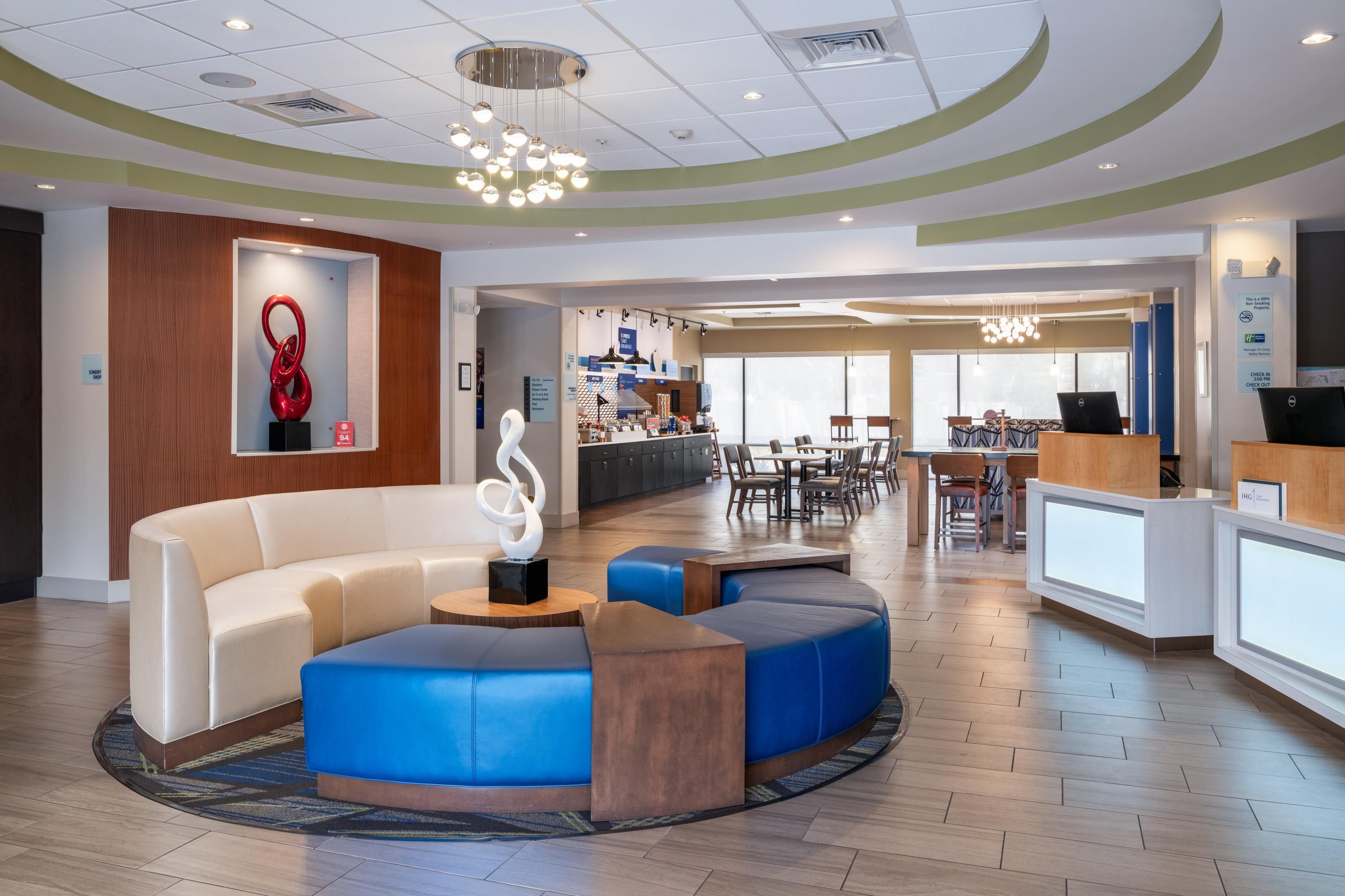 Holiday Inn Express & Suites Lakeland South By IHG - Lakeland - Edificio
