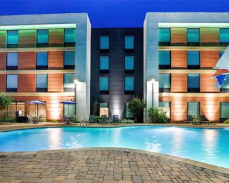 Home2 Suites by Hilton Pigeon Forge - פיג'ון פורג' - בריכה