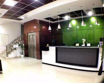 Nap Oviedo - אוביידו - דלפק קבלה