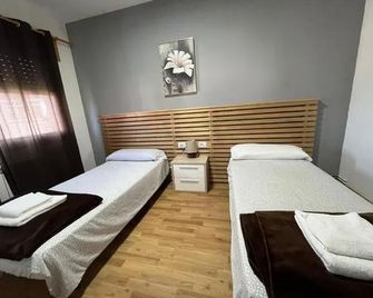 Pension Matias Rooms - Sarria - Habitación