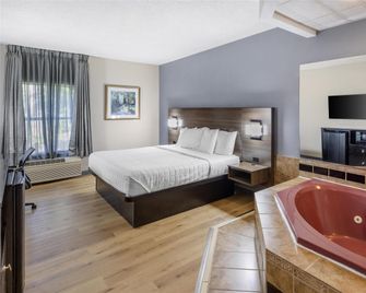 SureStay by Best Western Morganton - Morganton - Camera da letto