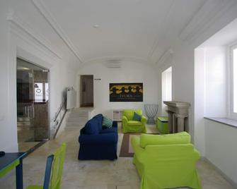 Hi Evora - Pousada De Juventude - אבורה - סלון