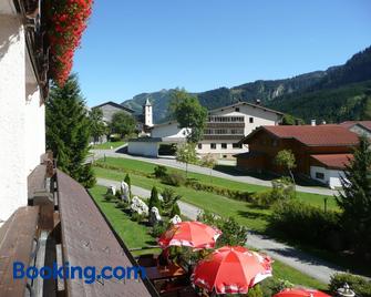 Garni Hotel Wildanger - Zöblen - Gebäude