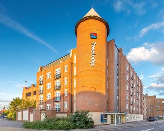 Travelodge London Romford - Romford - Building