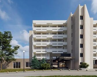Hotel Cupidon - Saturn - Building